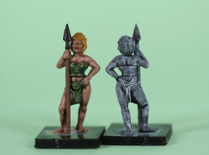 elf_with_spear 3d printed front and back view of painted prints