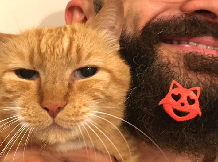 Cat love for beard - front wearing 3d printed
