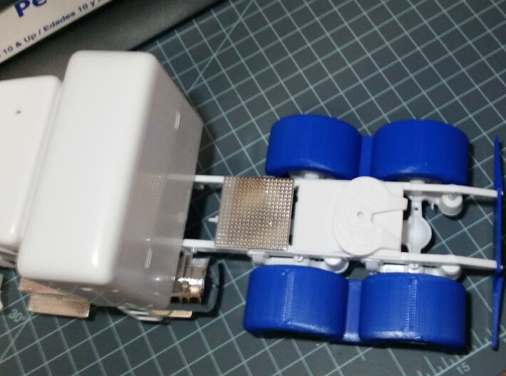 Fenders Doubleswept Revell Rev4 3d printed Notice!!! Printed with my cheap 3d printer for reference only.