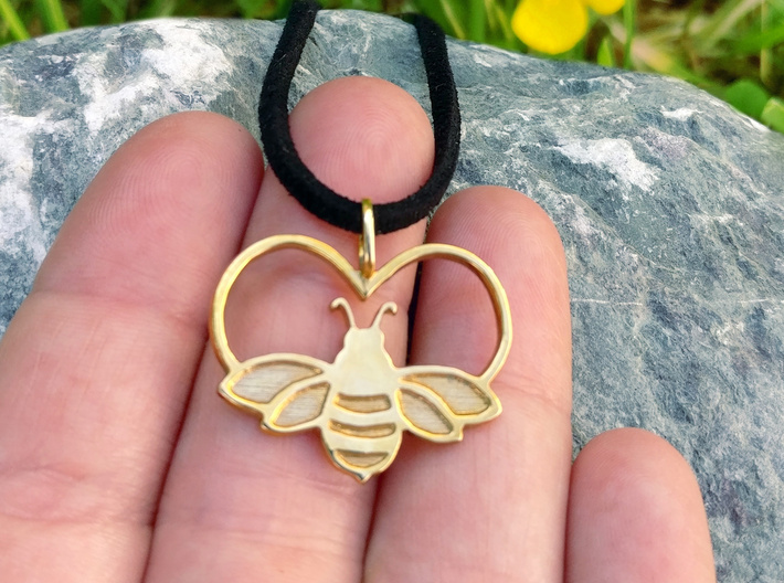 Bee pendant bumblebee necklace heart 3d printed