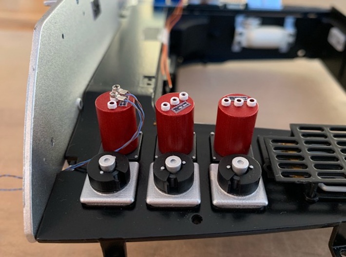 1:8 BTTF DeLorean Red Capacitors 3d printed 