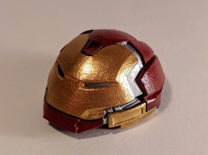 Hulkbuster Head (large/with rotation/std res) 3d printed Medium, smooth fine detail, with rotation