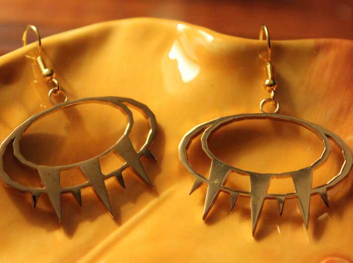 Kyra Earrings 3d printed Kyra Earrings shown in polished brass material. Earring hooks not included.