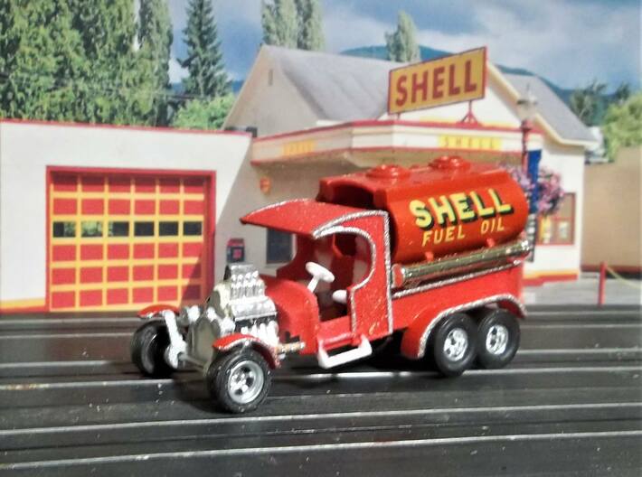 C-Cab 2-Axle Flatbed Hotrod - T-Jet 3d printed Custom Built Fuel Truck by Dave Wonacot. A great example of what can be built with this body!