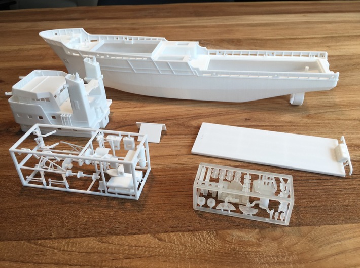 Apache fleet tug, Superstructure (1:200, RC) 3d printed all parts to complete the basic model of T-ATF-172 Apache