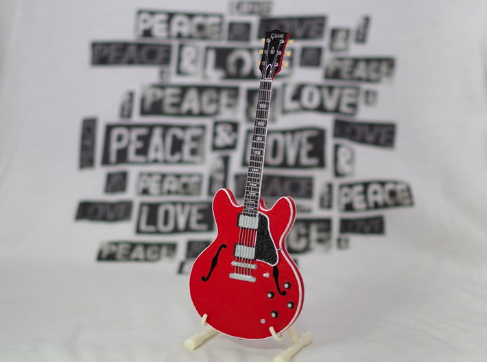 Gibson ES 335, Scale 1:6 3d printed This model is hand painted (example)