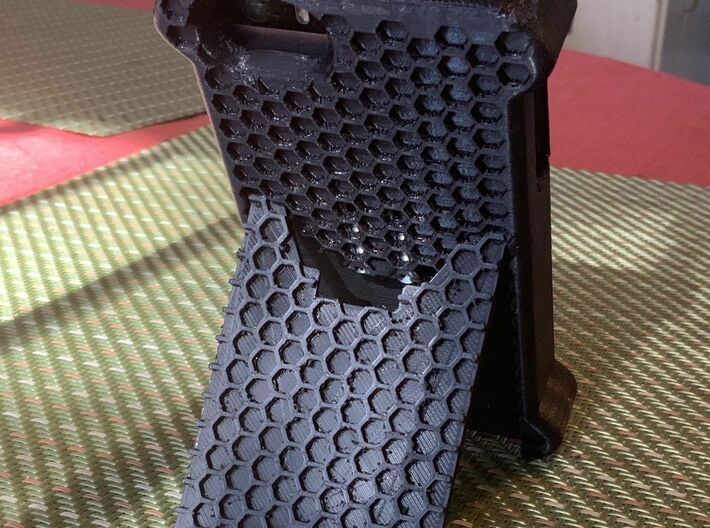 iPhone 6 SE Case with seamless integrated Flip out 3d printed 