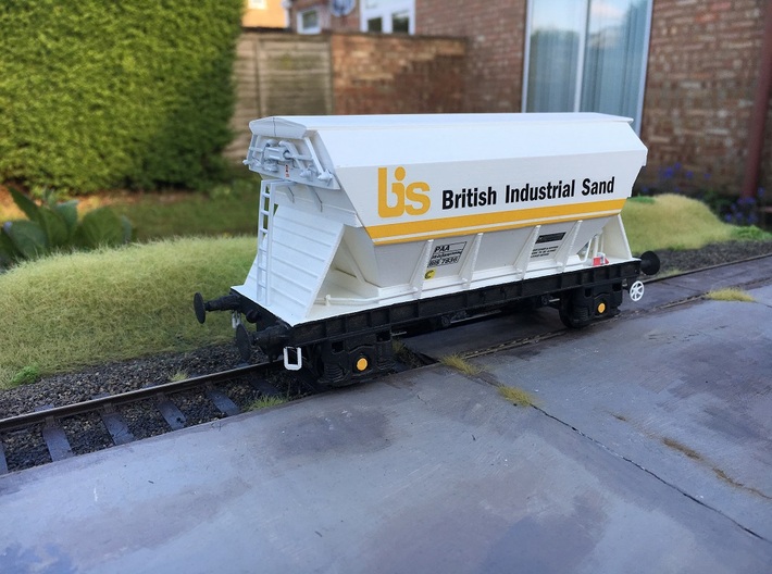7mm BIS PAA detail spur 3d printed completed wagon with additional parts added.