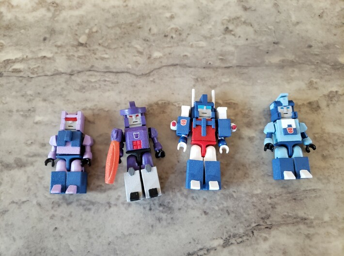 Heads for Galvatron,Scourge,Cyclonus Kreons (2/2) 3d printed Example of how heads, vests, legs are added to Kreons