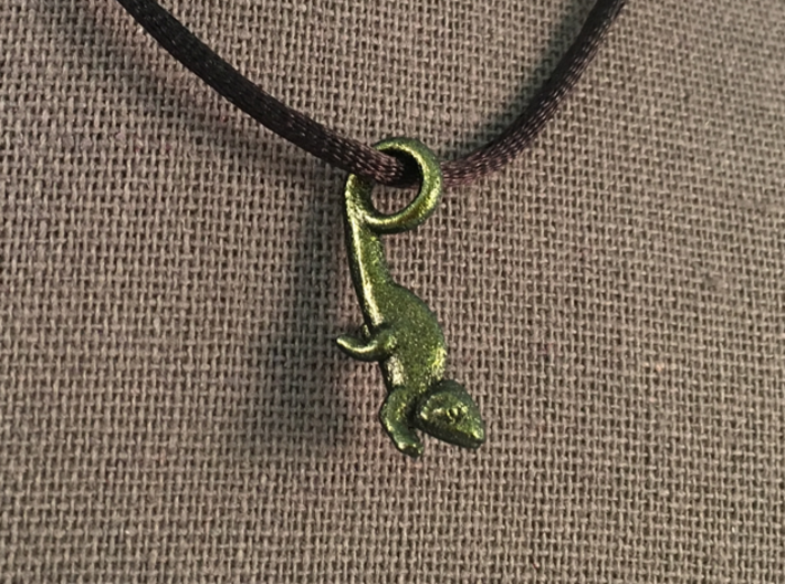 Chameleon Pendant (Small) 3d printed Does Not come painted. See video for more info.