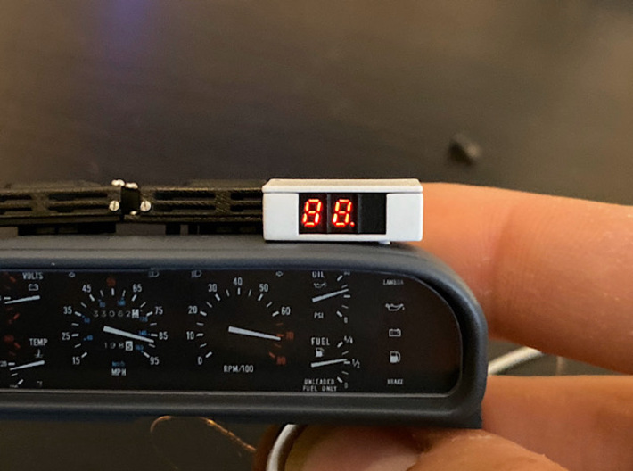 1:8 BTTF DeLorean Speedometer 3d printed This is how the painted speedometer looks like