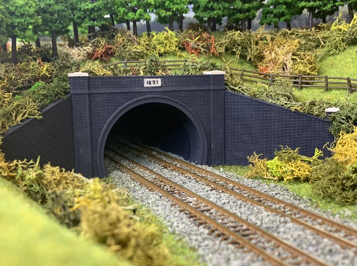 Catesby Tunnel. Left Wing Wall. N Gauge. Pt 3/4 3d printed Whole Portal Tunnel in Landscape