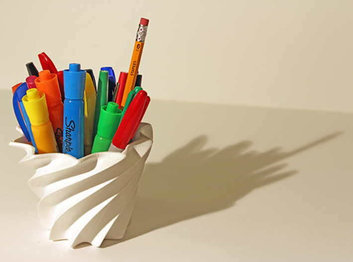 Multifunctional Desk Vase 3d printed Pencil/Marker Holder