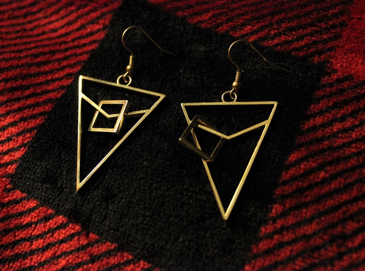 Serena Earrings 3d printed Product shown was printed in Polished Brass.