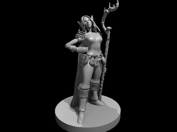 Female Elf Druid of the Spore Circle 3d printed