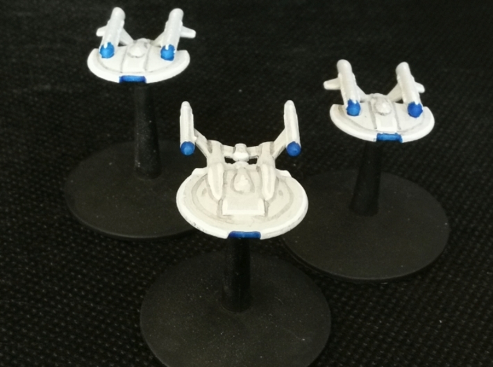Intrepid Type 1/7000 X2 3d printed Smooth Fine Detail Plastic. Two shown with an NX Class. Panited by Mandavar