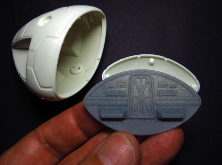 SPACE 2999 EAGLE MPC 1/72 CABIN BACKWALL 3d printed Part cleaned and primed.