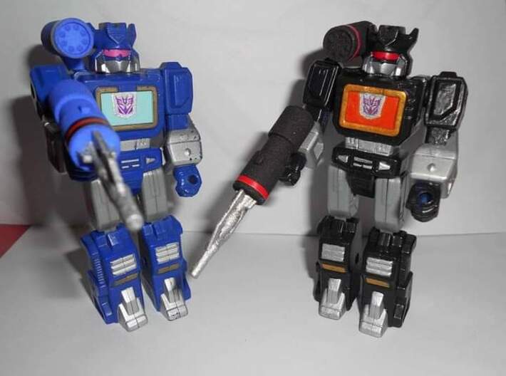 Soundwave Gear 3d printed Weapons available in blue and black for customs