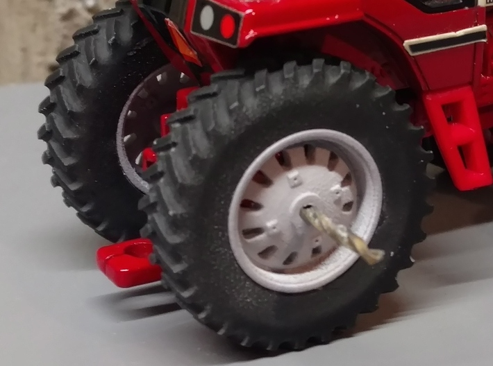 1/64 Scale 38" 1586 88 Series Red Wheels and Tires 3d printed 