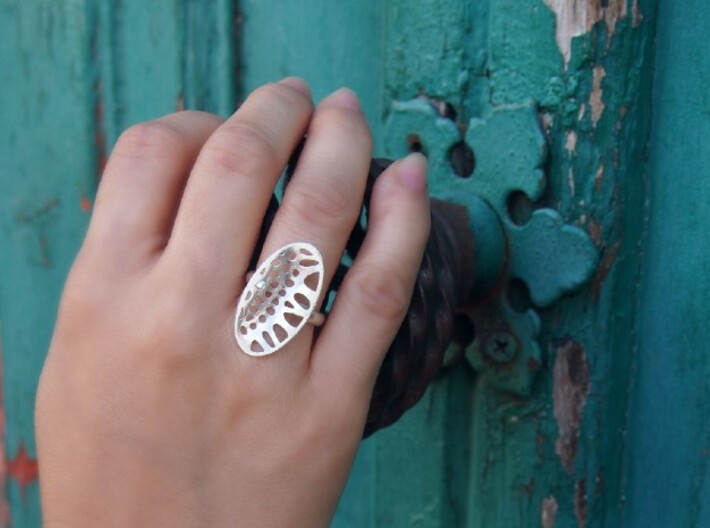 Lace Oval Ring  (Silver or Gold plated) 3d printed Polished Silver