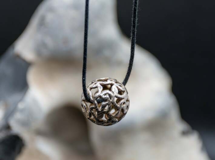 Winding Paths - Voronoi Style Pendant 3d printed Winding Paths