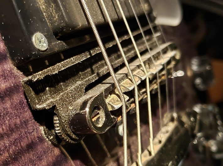  Roland GK Pickup Mount 2.0 - Bridge-suspended 3d printed 