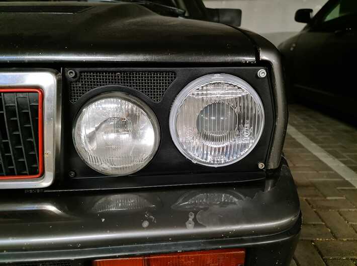 Lancia Delta headlamp frame Inte Left (S) - 3s 3d printed From a Customer