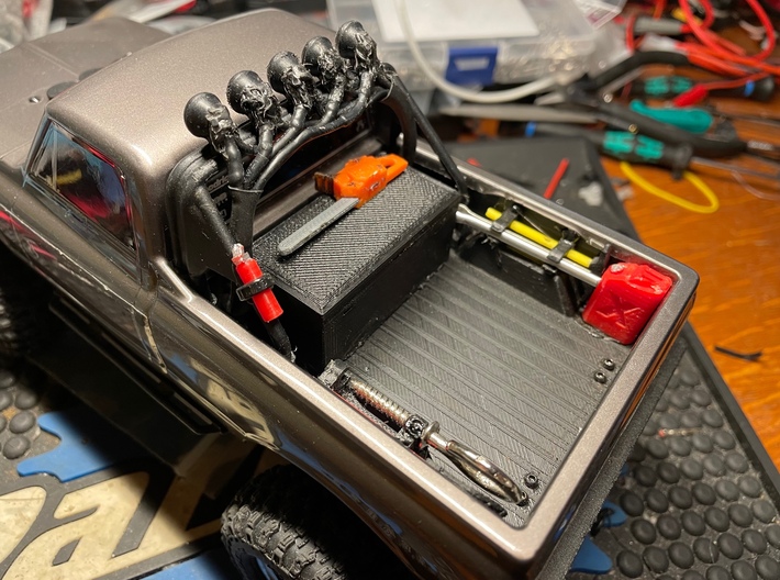 SCX24 C10 Toolbox with holes 3d printed *Scale accessories not included. Prototype shown, actual product may vary*