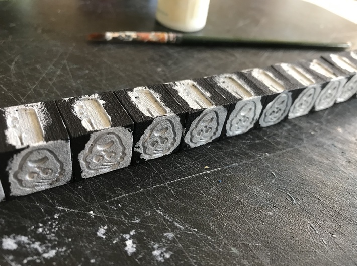 Aliens dice Set13 3d printed Raw painting, White basecoat (not Included)