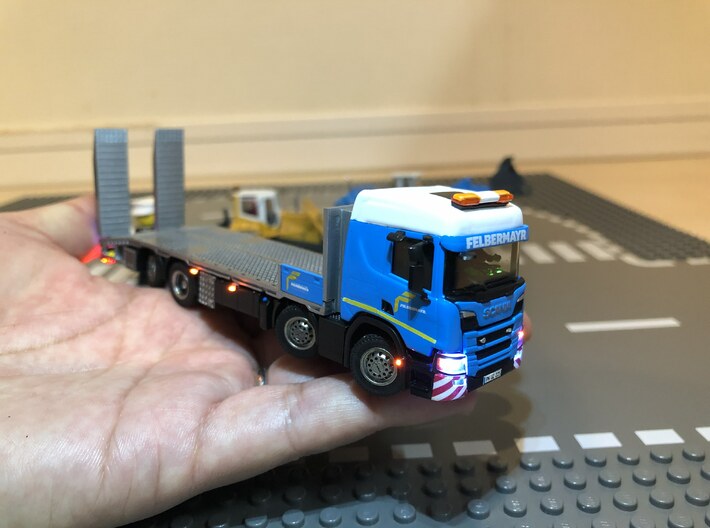 SCANIA 8x2 noRC noChassis 3d printed 