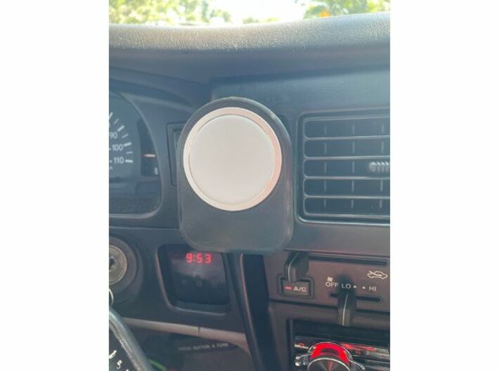 98-04 Toyota Tacoma Magsafe Dash Mount 3d printed Installed in a 1999 Toyota Tacoma