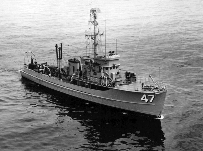 Nameplate USS Fulmar MSC(O)-47 3d printed YMS-1 class coastal minesweeper (old) USS Fulmar MSC(O)-1.