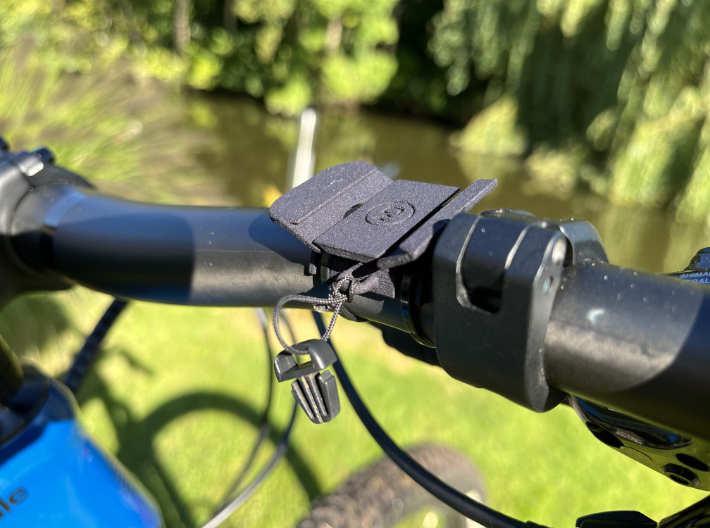 Vertical handlebar mount for GoPro The Remote  3d printed Example mount placed on handlebar