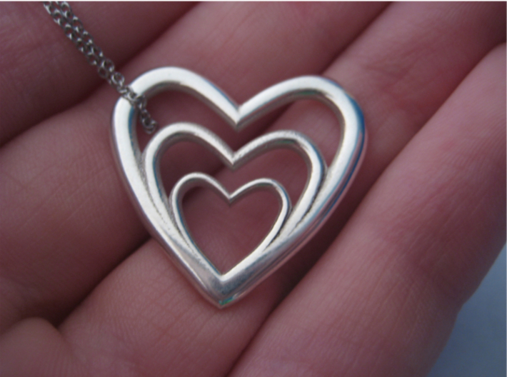 Heart Necklace - Customizable 3d printed Photo of the 3 Heart.