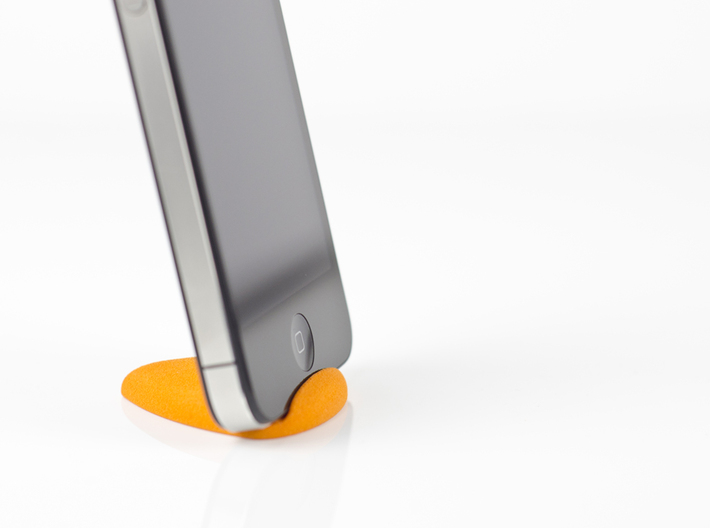 Curvestand for iPhone 3d printed 