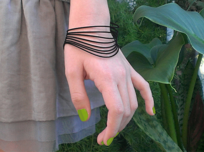 AKUSENTO Bracelet Medium 3d printed Wrist Bracelet flexes with the movement of the wrist but stays in the shape