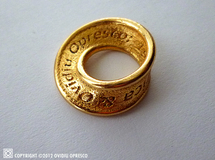 Moebius Ring with Continuous Text 3d printed