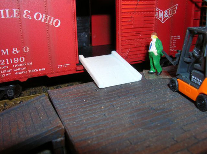 Pack Dock Plates HO 1/87 scale 3d printed The Boss checks out the dock plate.  One of the narrow plates in a 6' boxcar door.