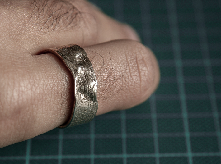 The Crumple Ring - 17mm Dia 3d printed 