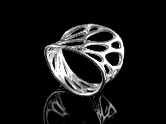 1-layer twist ring 3d printed in sterling silver