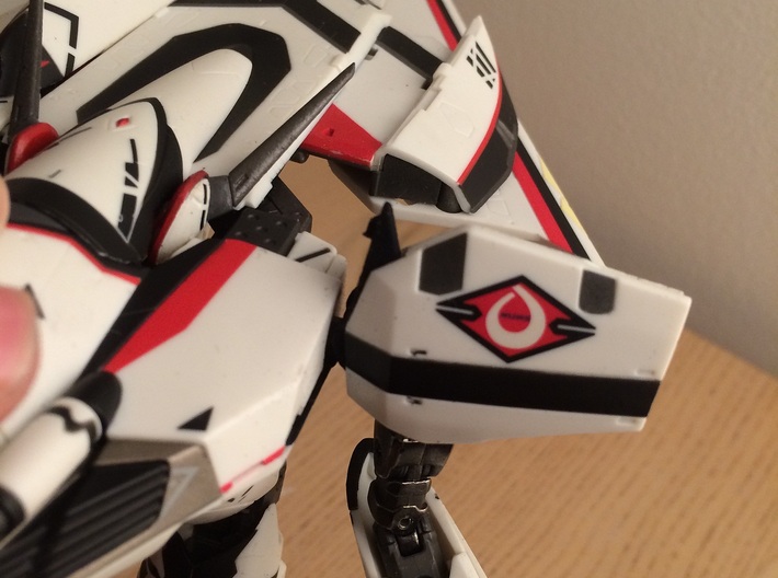 VF-171 NUNS triangles WBk-SF version 3d printed Triangle folded in the shoulder