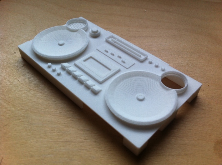 Iphone4/S Boombox case 3d printed