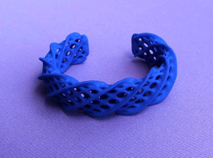 Twist Cuff (Size L) 3d printed Printed in Blue Strong &amp; Flexible Polished Plastic