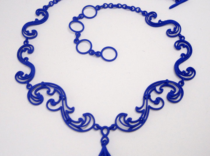 Floral Vine Necklace w/ Toggle Clasp in Nylon 3d printed Blue