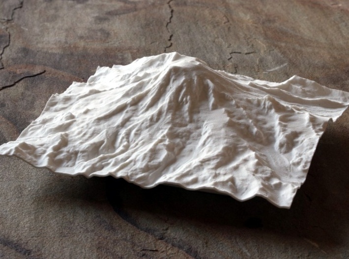 8'' Mt. Rainier, Washington, USA 3d printed Photo of model, looking North