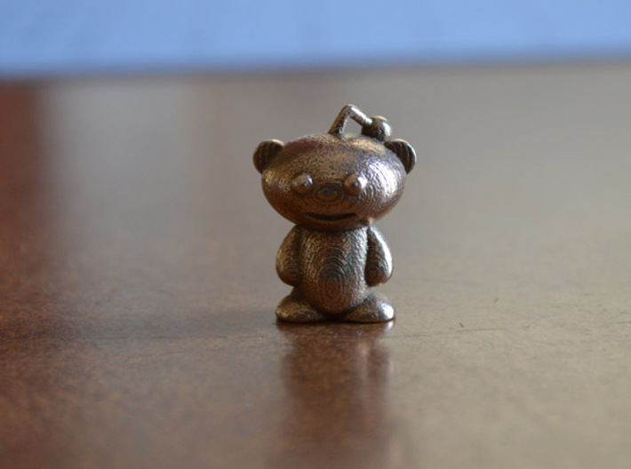 Cute Reddit Alien Snoo Pendant / Charm 3d printed 