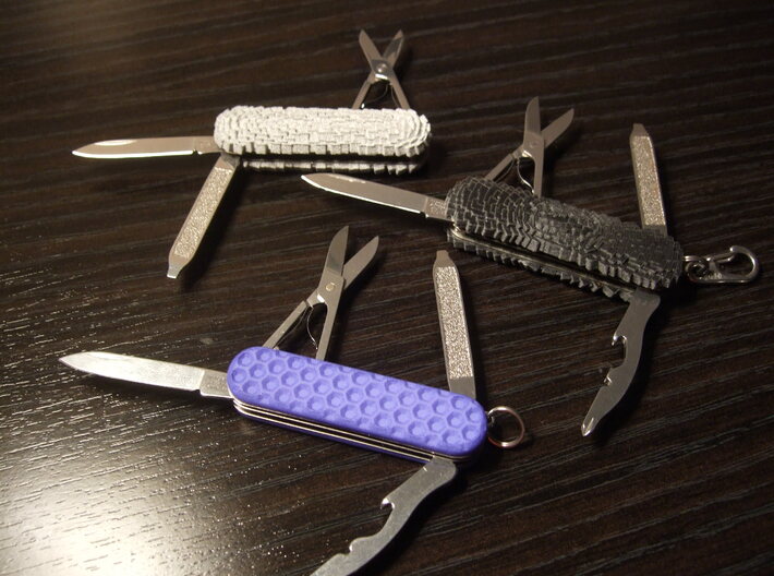 Center Magnetic Field Custom Swiss Army Knife Side 3d printed 