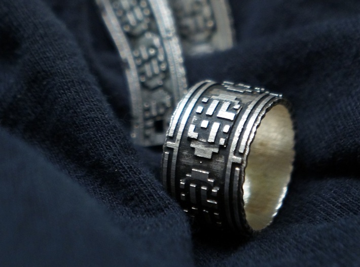 The Wanderer (Ring) 3d printed READ BELOW - Silver (distressed with black paint)