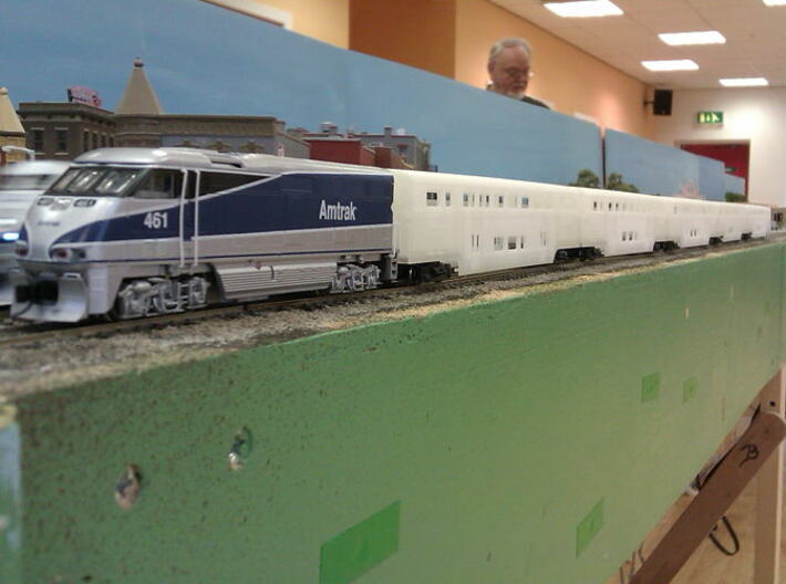 Amtrak Surfliner Coach - Business Class 3d printed Surfliner rake unpainted